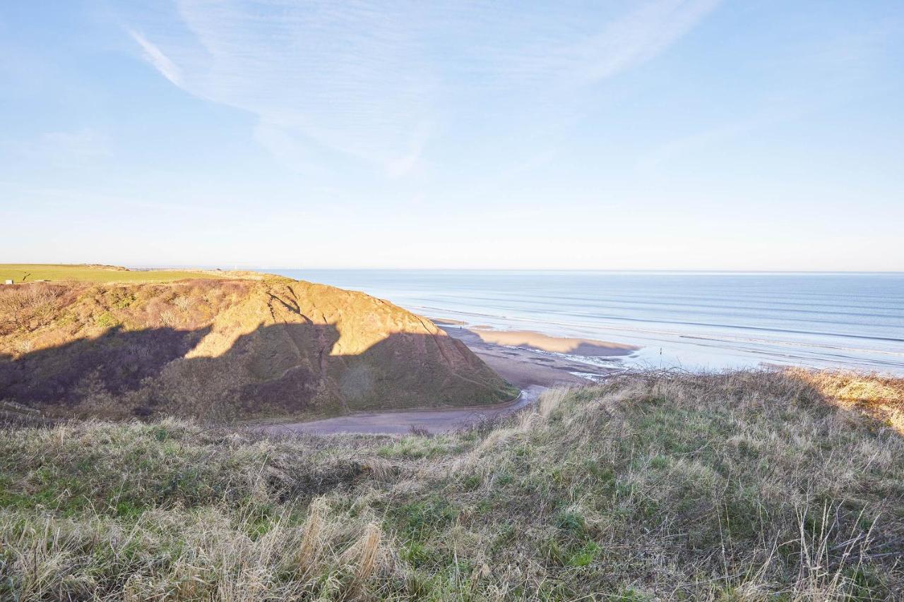 Host & Stay - 'Salty' Seaview Saltburn-by-the-Sea Exterior foto